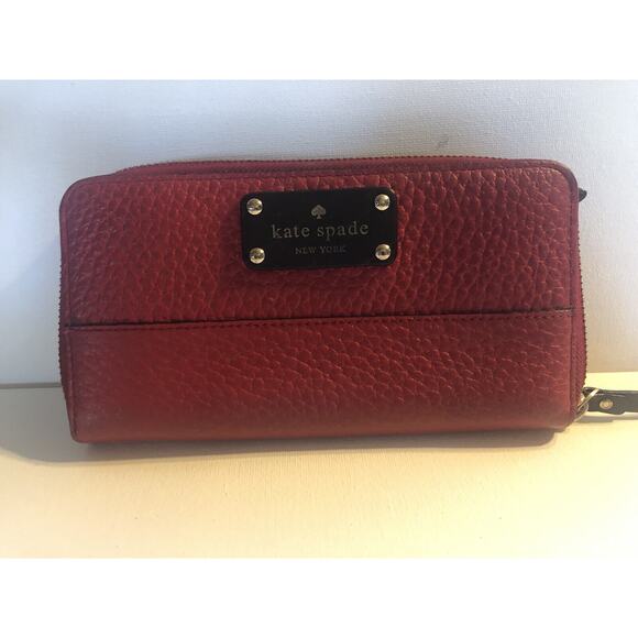 Kate Spade New York Womens Red Leather Zip Around Black Tag 3 Dividers Large - Picture 1 of 5